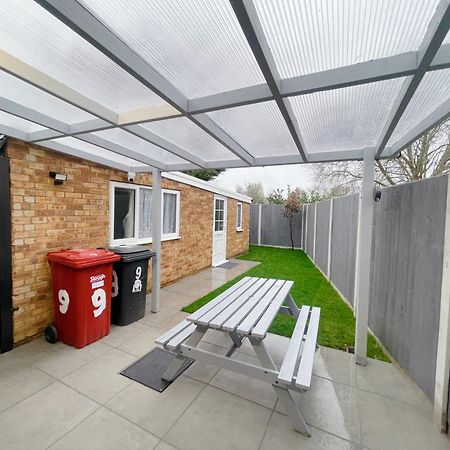 Home Near London Heathrow, Slough,Windsor,Legoland Colnbrook Extérieur photo