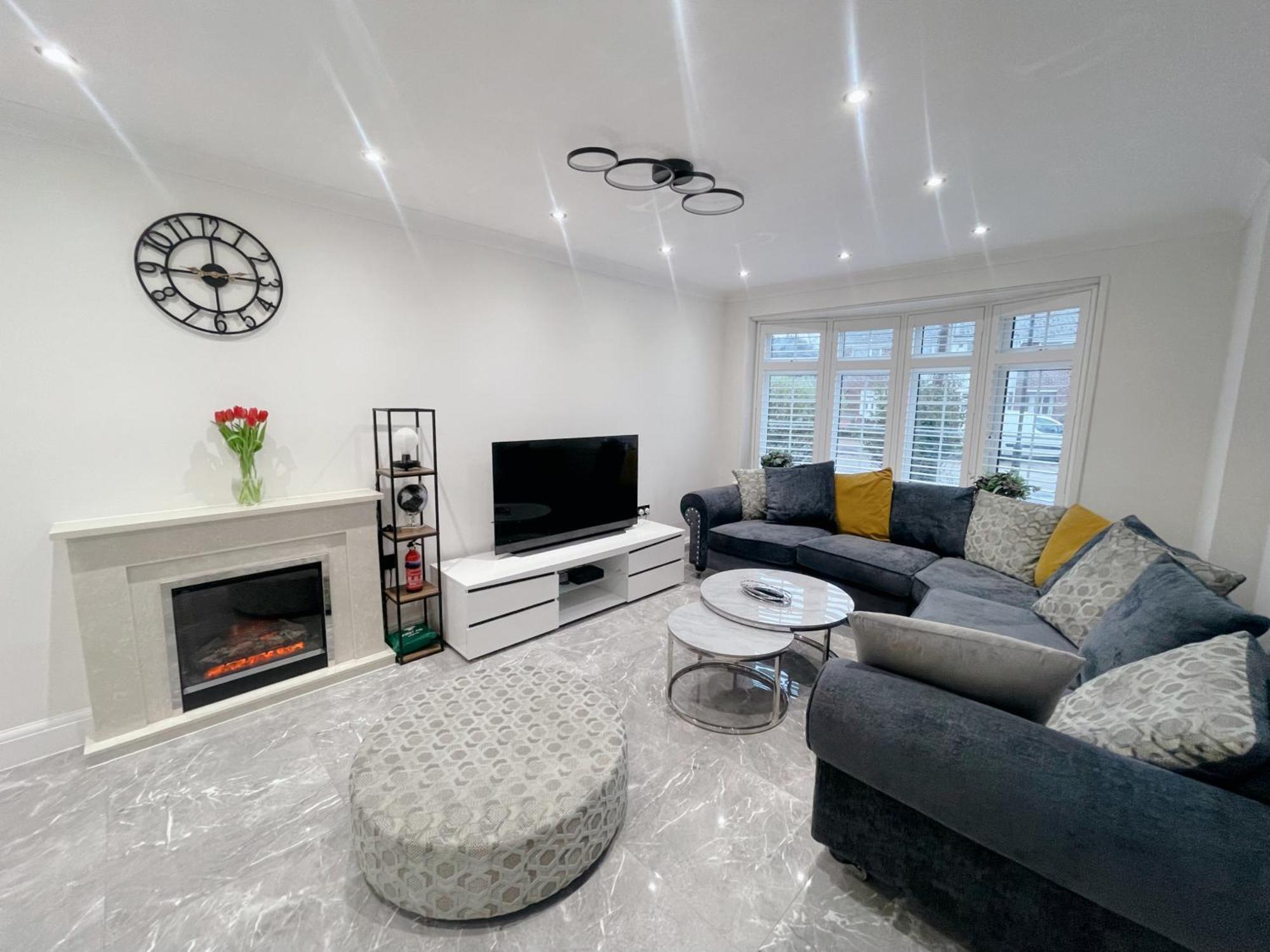 Home Near London Heathrow, Slough,Windsor,Legoland Colnbrook Extérieur photo